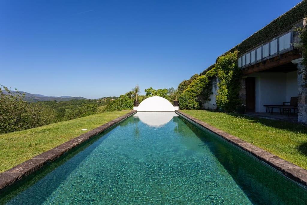 Magnifique Maison Basque Du 18Eme Avec Vue Exceptionnelle Villa Saint-Pee-sur-Nivelle Exterior photo