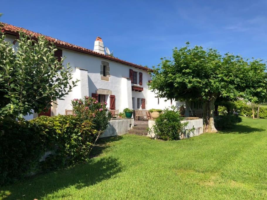 Magnifique Maison Basque Du 18Eme Avec Vue Exceptionnelle Villa Saint-Pee-sur-Nivelle Exterior photo