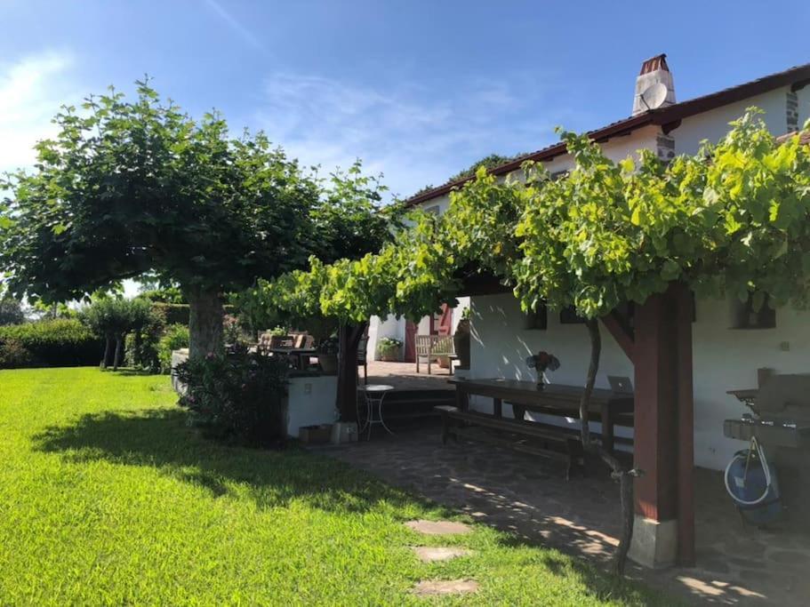 Magnifique Maison Basque Du 18Eme Avec Vue Exceptionnelle Villa Saint-Pee-sur-Nivelle Exterior photo