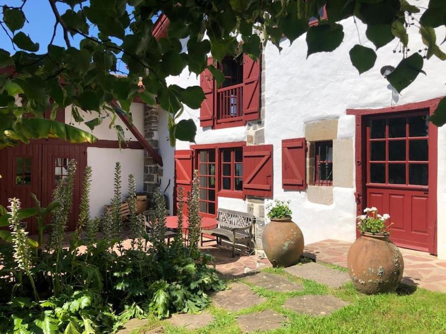 Magnifique Maison Basque Du 18Eme Avec Vue Exceptionnelle Villa Saint-Pee-sur-Nivelle Exterior photo