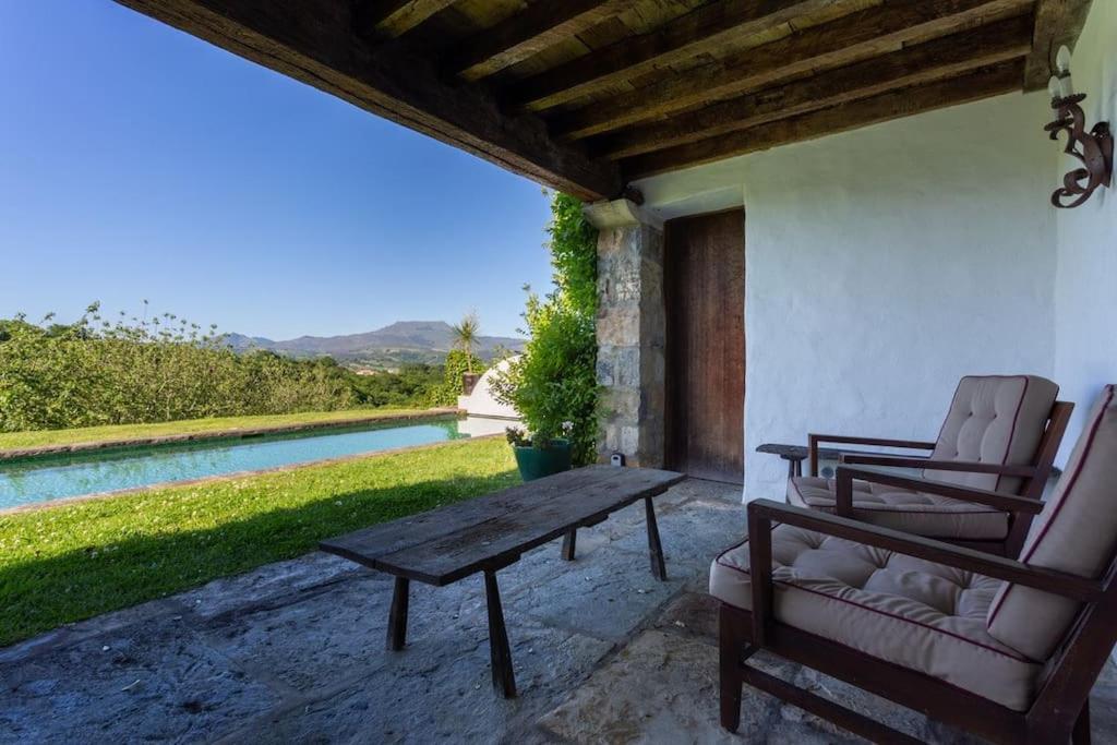 Magnifique Maison Basque Du 18Eme Avec Vue Exceptionnelle Villa Saint-Pee-sur-Nivelle Exterior photo