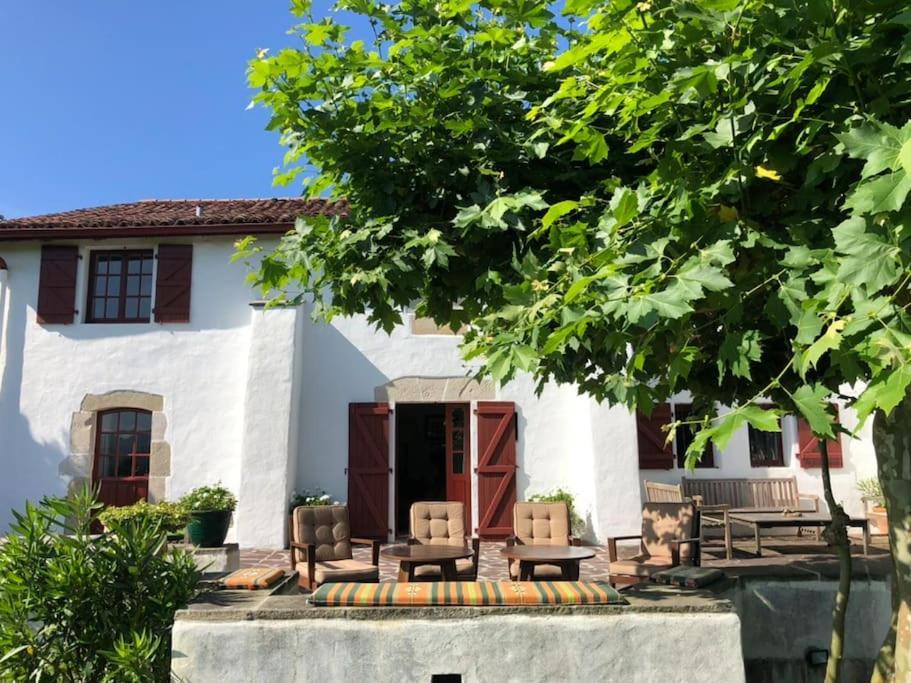 Magnifique Maison Basque Du 18Eme Avec Vue Exceptionnelle Villa Saint-Pee-sur-Nivelle Exterior photo